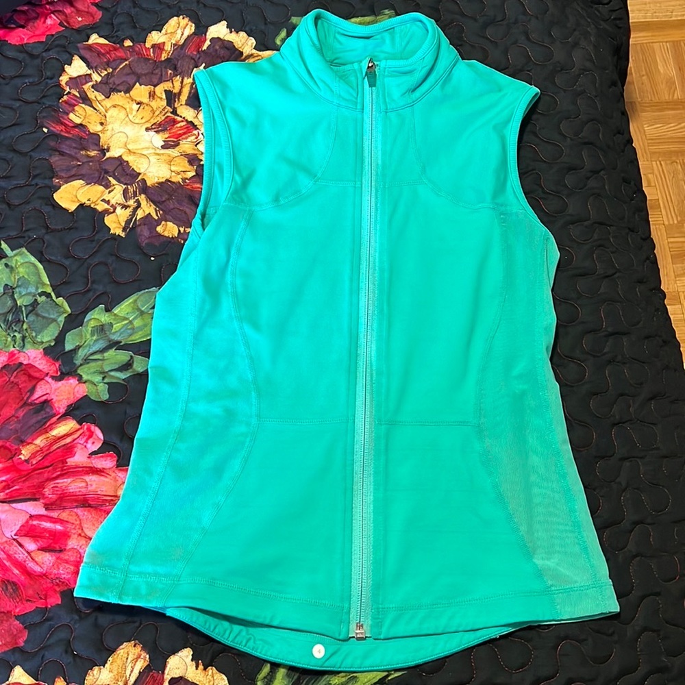 Lululemon top